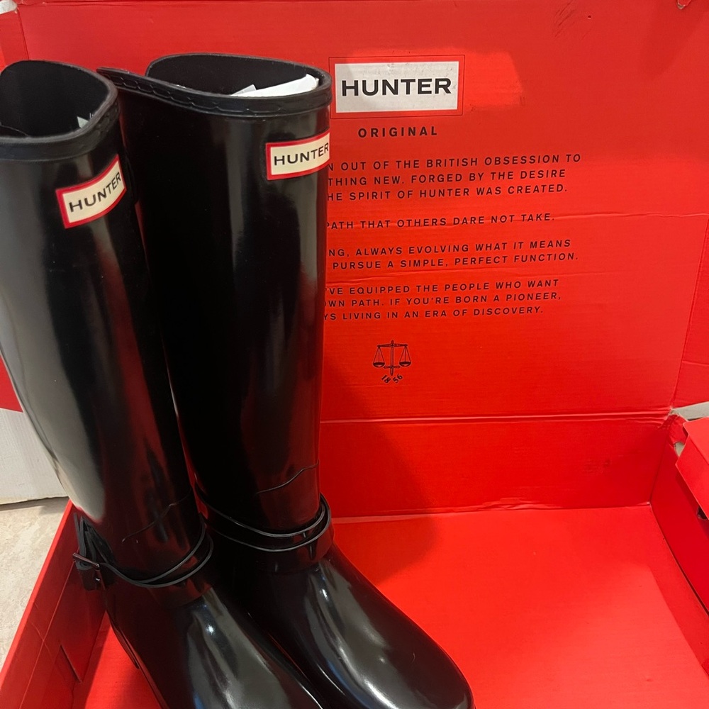 Hunter Glossy Black Rain Boots
